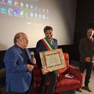 Grottaferrata | In tanti al cinema 'AlFellini' per l'encomio a Lino Banfi