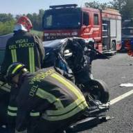 Terribile incidente stradale all'uscita di Valmontone: un morto e diversi feriti